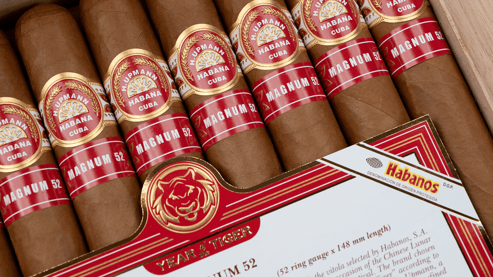 H.Upmann-Year-of-the-Tigar-open-box